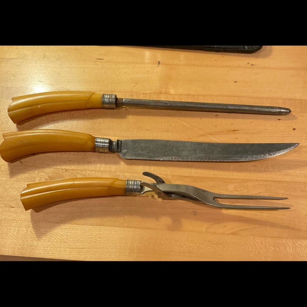 Vintage Bakelite Carving Set